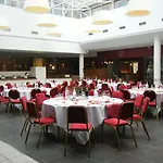מלון Mercure Centre Compans 4*