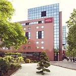 Mercure Centre Compans מלון