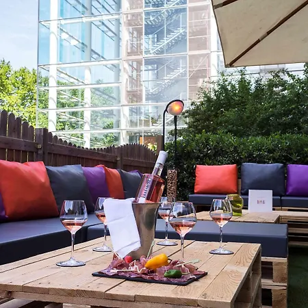 Hotel Mercure Centre Compans 4*