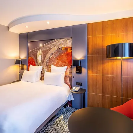 Mercure Centre Compans