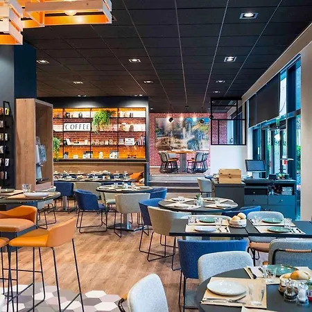 Mercure Centre Compans Hotel 4*