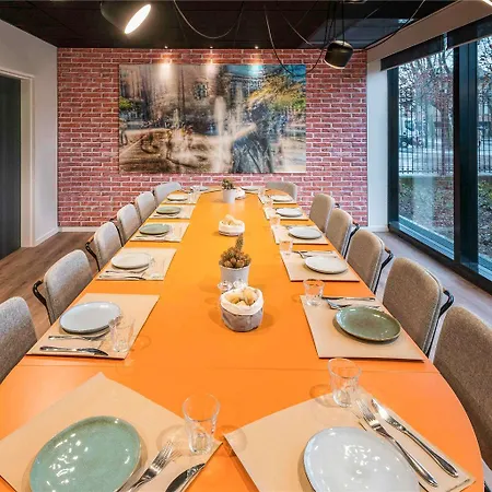 Mercure Centre Compans 4*