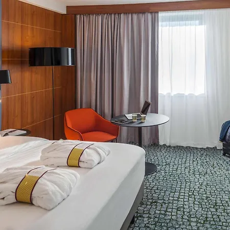 Mercure Centre Compans 호텔