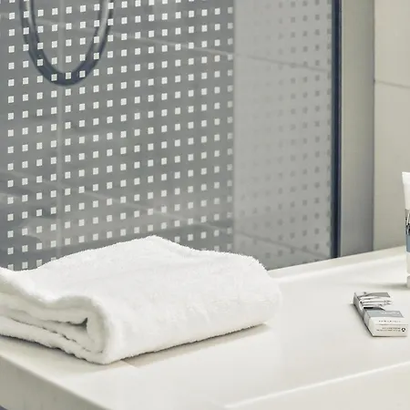 Mercure Centre Compans 4*