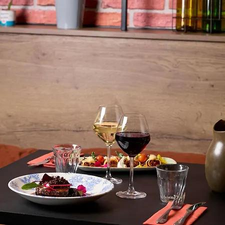 メルキュール サントル コンパン ホテル 4*