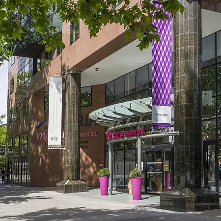 Hotel Mercure Centre Compans 4*