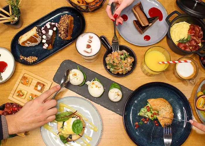 Hotel Mercure Centre Compans