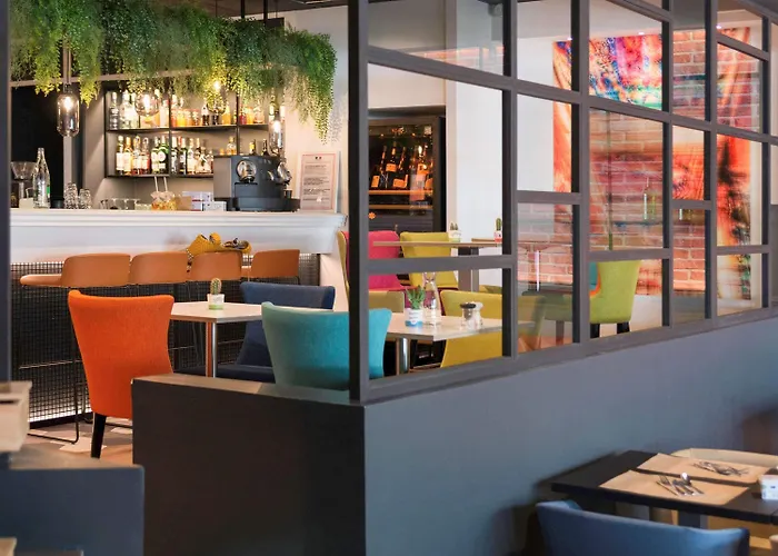 Hotel Mercure Centre Compans 4*