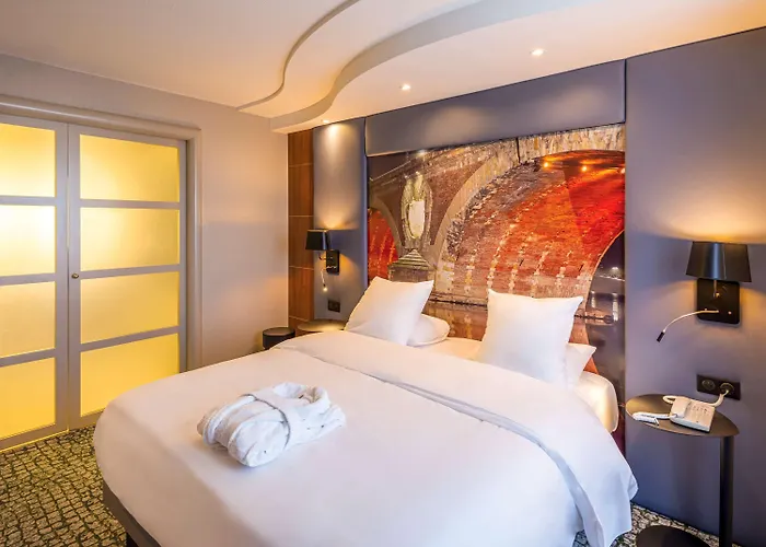 Mercure Centre Compans Hotel 4*