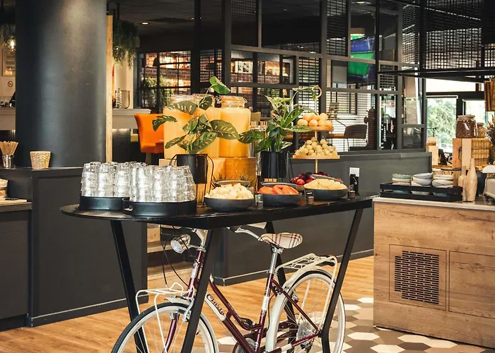 Mercure Centre Compans 4*