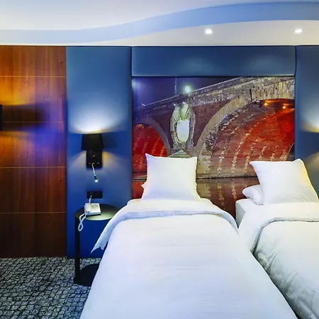 Mercure Centre Compans Hotel 4*